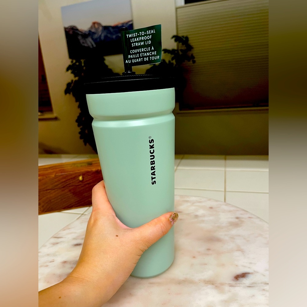 Starbucks limited edition vacuum insulated cold up 24oz